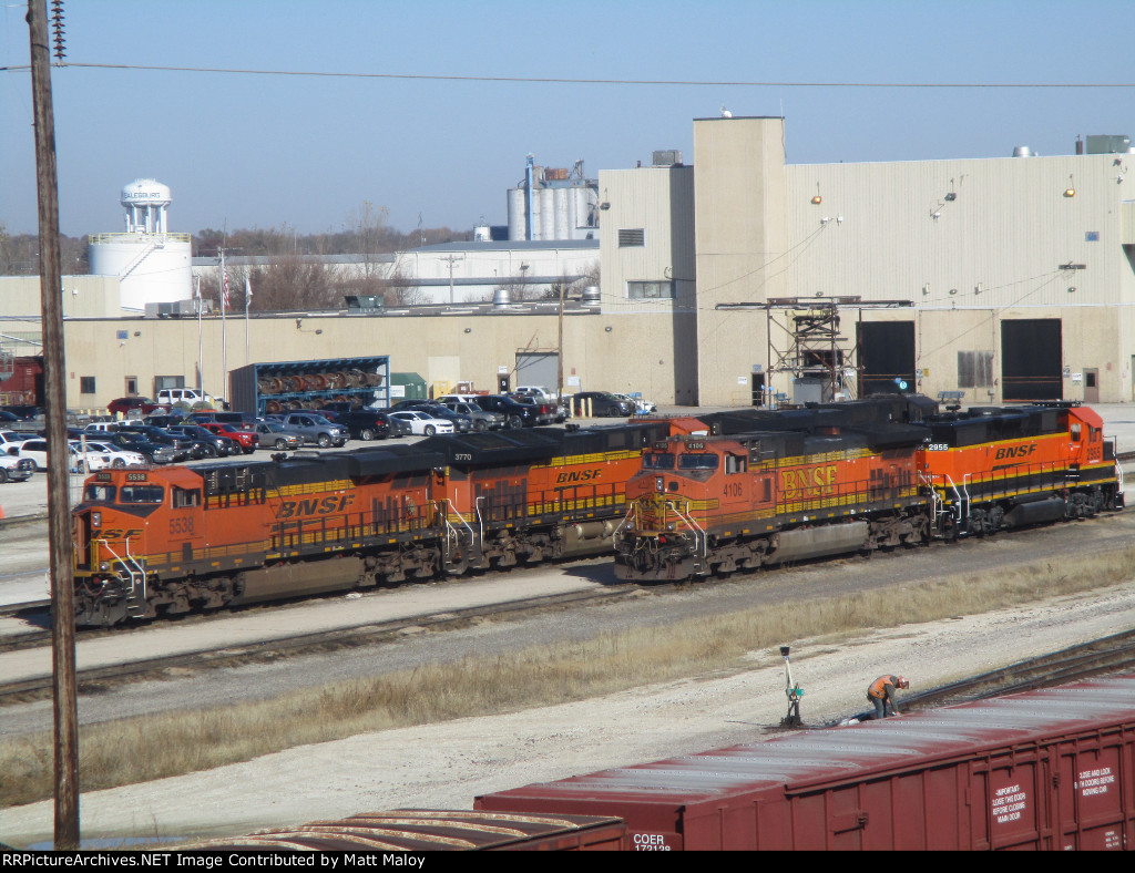 BNSF 5536